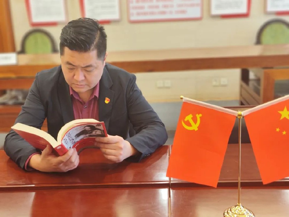 志存高遠(yuǎn)：讀紅書、建信念